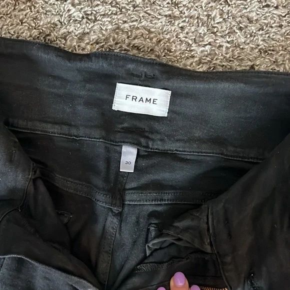 NWOT - FRAME Black Skinny Jeans with gold hardware - Picture 2 of 4